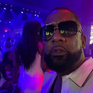 Meet your Posher, Tone